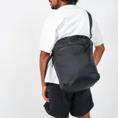 【美品】OVY Nylon Lightweight Shoulder Bagのサムネイル