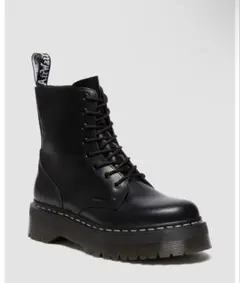 公式完売・新品】Dr. Martens バレンタイン限定 BUZZ 5 ホール - メルカリ