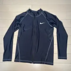 Nike ラッシュガード 130