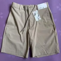 ユニクロ　ウルトラストレッチショーツ　ベージュ　ショートパンツ