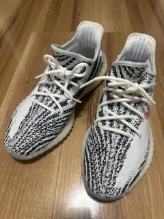 adidas YEEZY BOOST 350 V2 ホワイト/ブラック