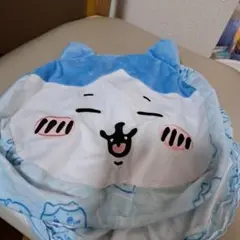 訳あり　ちいかわ　ダイカットスツール　ちいかわ　ハチワレ