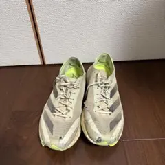 アディゼロジャパン８　27.5cm