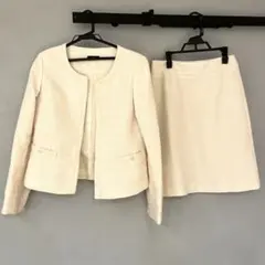 a.v.v アイボリー スカートスーツ ノーカラー　上下セット　入学式　入園式