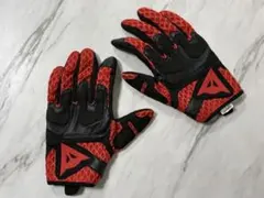ダイネーゼ バイク用グローブ 赤と黒のサムネイル