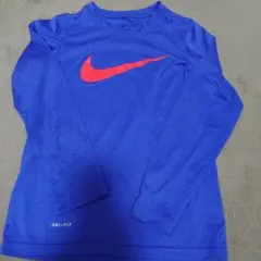 ナイキ　DRI-FIT　長袖　キッズ　Sサイズ