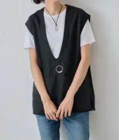 25SS美品】BEARDSLEY ブークレフレアーベスト ジレ グレージュ - メルカリ