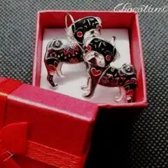 パグ or フレブル Ｂ 黒 エナメル ピアス