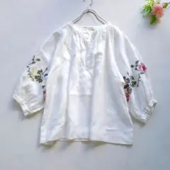 北欧、暮らしの道具店 ポルテデブトン たっぷりギャザーの刺繍ブラウス 