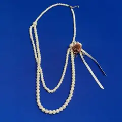 パール　花　モチーフ　ロングネックレス