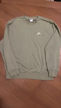 Nike オリーブグリーン トレーナー Lサイズ