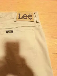 Lee ベージュ チノパン スリムフィット
