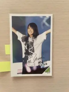 元櫻坂46・菅井友香　Tシャツ（直筆サイン入り）ホワイト新品・未使用 Amazon.co.jp: 櫻坂46 菅井友香 直筆サイン入りtシャツ : ホビー