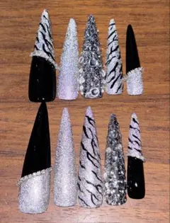 ネイルチップ 10個セット ブラック シルバー