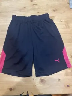 PUMA ハーフパンツ 紺色　130cm