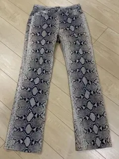 Item thumbnail for item ecbf652c-46b4-4a50-83ad-3243b7d5169b