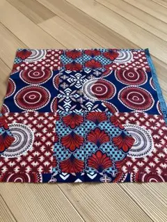 新品⭐︎カラフルな幾何学模様生地 約54cm x 110cm
