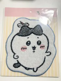 【新品未開封】ちいかわ ダイカットタオルハンカチ（ハチワレ）