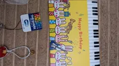 ウサギの誕生日カードとストラップセット