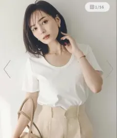 ホワイト クルーネック Tシャツのサムネイル