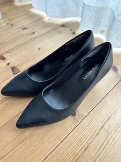 LELIEN PLUS ブラック パンプス 5cmヒール　走れるパンプス