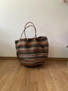 Item thumbnail for item 27fefd07-51c4-48ea-8282-dddbc044826b