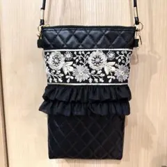 インド刺繍リボン×フェイクレザー　フリルスマホケース　ポシェットショルダーバッグ