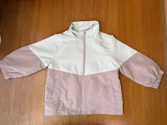 ピンクとホワイトのジップアップジャケット