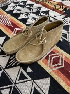 【人気】クラークス オリジナルズ ワラビーブーツ スエード ベージュ UK9