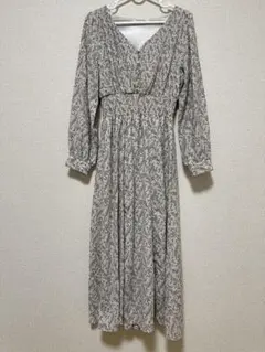 archives 白い花柄 Vネック ロングワンピース
