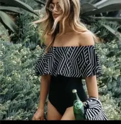 オフショルダー　ビキニ　新品M