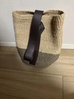 Item thumbnail for item b5768ef0-5f6e-4da0-a836-d1be458b6059