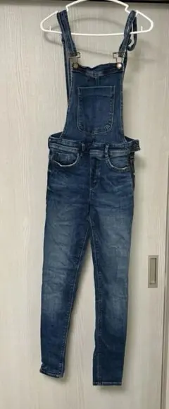 ZARA デニムサロペット　スキニー　Sサイズ