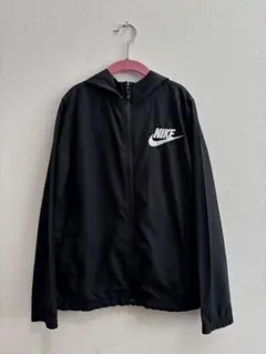 NIKE ウインドブレーカー　130-140