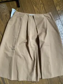 トゥモローランドの膝丈スカート