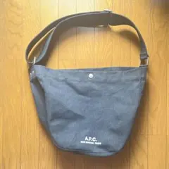 A.P.C ショルダーバッグのサムネイル