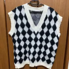 w closet Vネックダイヤ柄ニットベスト　フリーサイズ