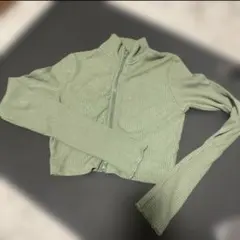 bershka ベルシュカ　ニット　緑のサムネイル