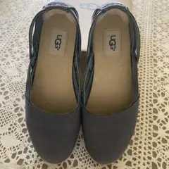 UGG ブルーフラットシューズ23センチ