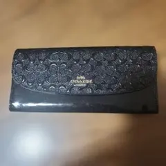 COACH エンボス加工 ブラック長財布のサムネイル