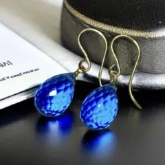 14kgfピアス◼︎ネオンブルーカラーハイドロクォーツ