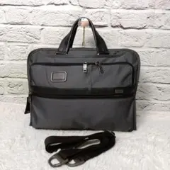 TUMI Alpha 26110L2 2WAY ブリーフケース 希少オリーブ色 - メルカリ