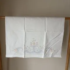 フランスアンティークஐ⋆*可愛い花柄刺繍とレースの円形クロス - メルカリ