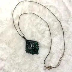エメラルドグリーン クリスタル ネックレス♡ラインストーン シャンデリアのサムネイル