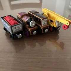 トーマスシリーズ クレーン付き鉄道玩具