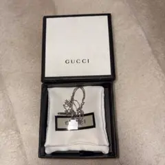 GUCCI インターロッキングGチャームとフラワーモチーフ シルバー925