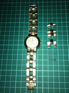 ☆レア☆[稼働品]ヴィンテージ Givenchy 時計 シルバー/ゴールド