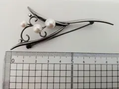 パール、ラインストーン付きガンメタ　ブローチ　❽