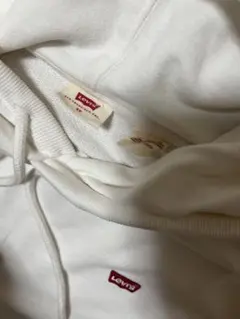 Levi's ホワイト フード付きパーカー