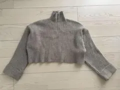 【ZARA】ショート丈ニット